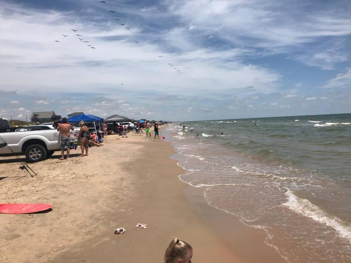Fun In The Sun! Cozy Beach Pad, Gulf Views And Easy Access To The Sand! Surfside Beach Extérieur photo