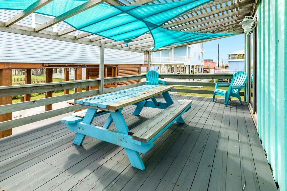Fun In The Sun! Cozy Beach Pad, Gulf Views And Easy Access To The Sand! Surfside Beach Extérieur photo